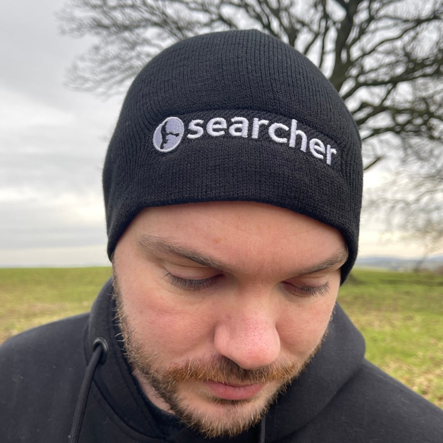 Searcher Detecting Cool Cuffed Beanie - Red