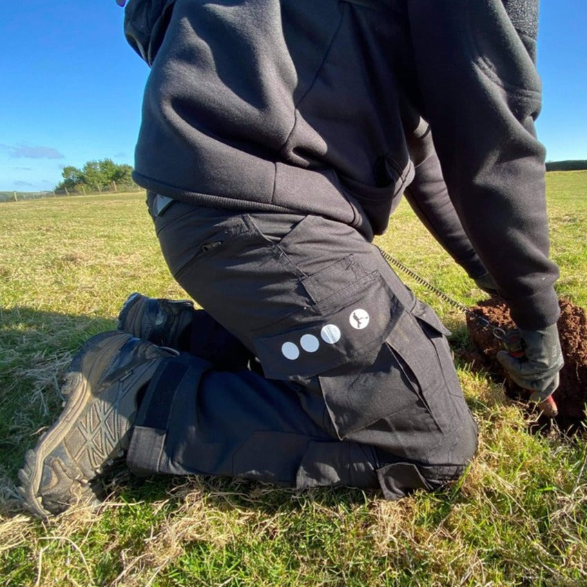 Searcher Detecting Trousers