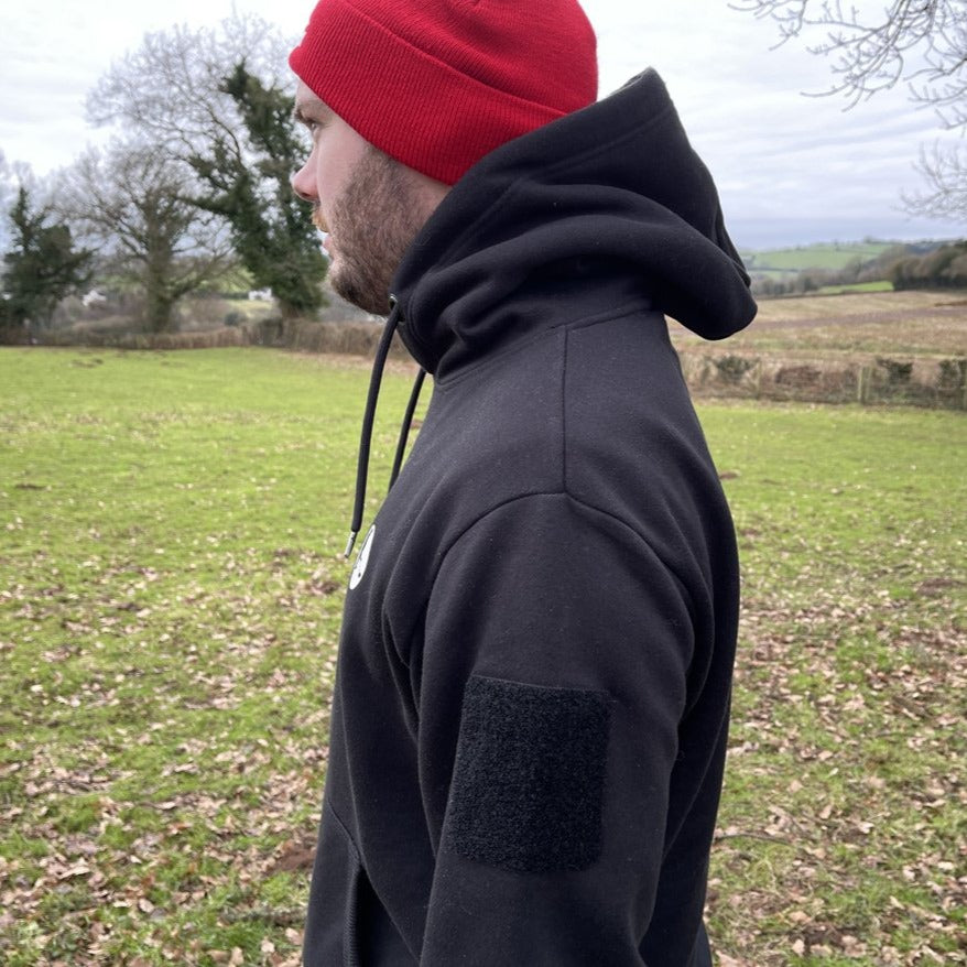 Searcher Detecting Hoodie - Black